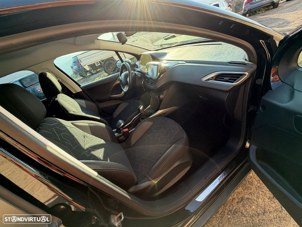 Peugeot 2008 1.6 BlueHDi Style - 6