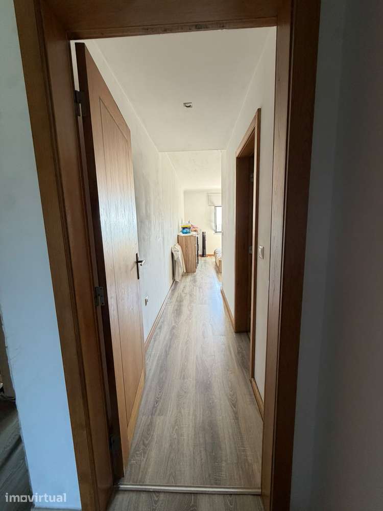 Apartamento T2 Duplex - Grande imagem: 4/14