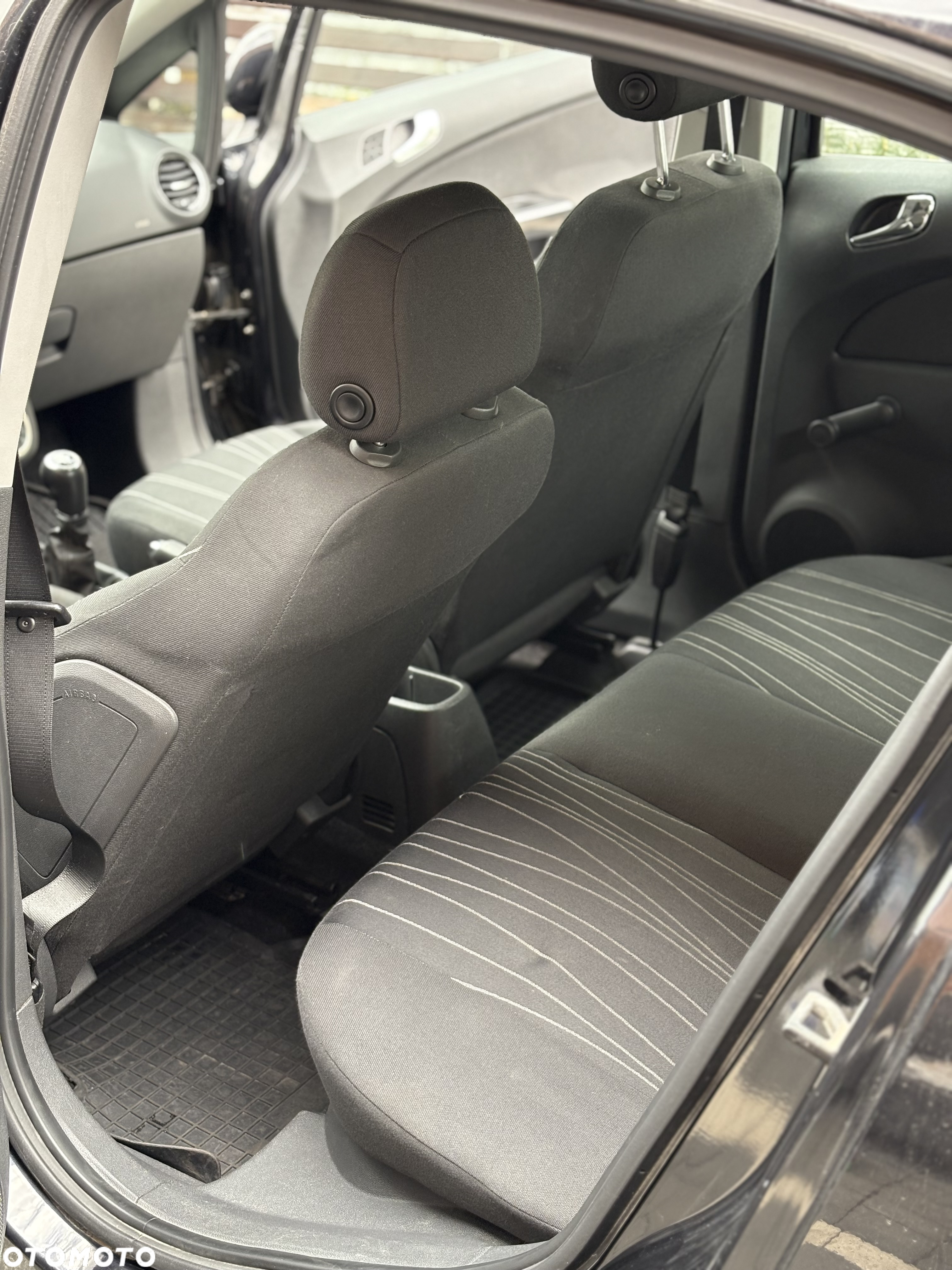 Opel Corsa - 16