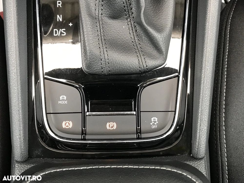 Skoda Karoq 2.0 TDI 4X4 DSG Style - 34