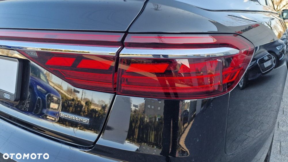 Audi A8 - 35
