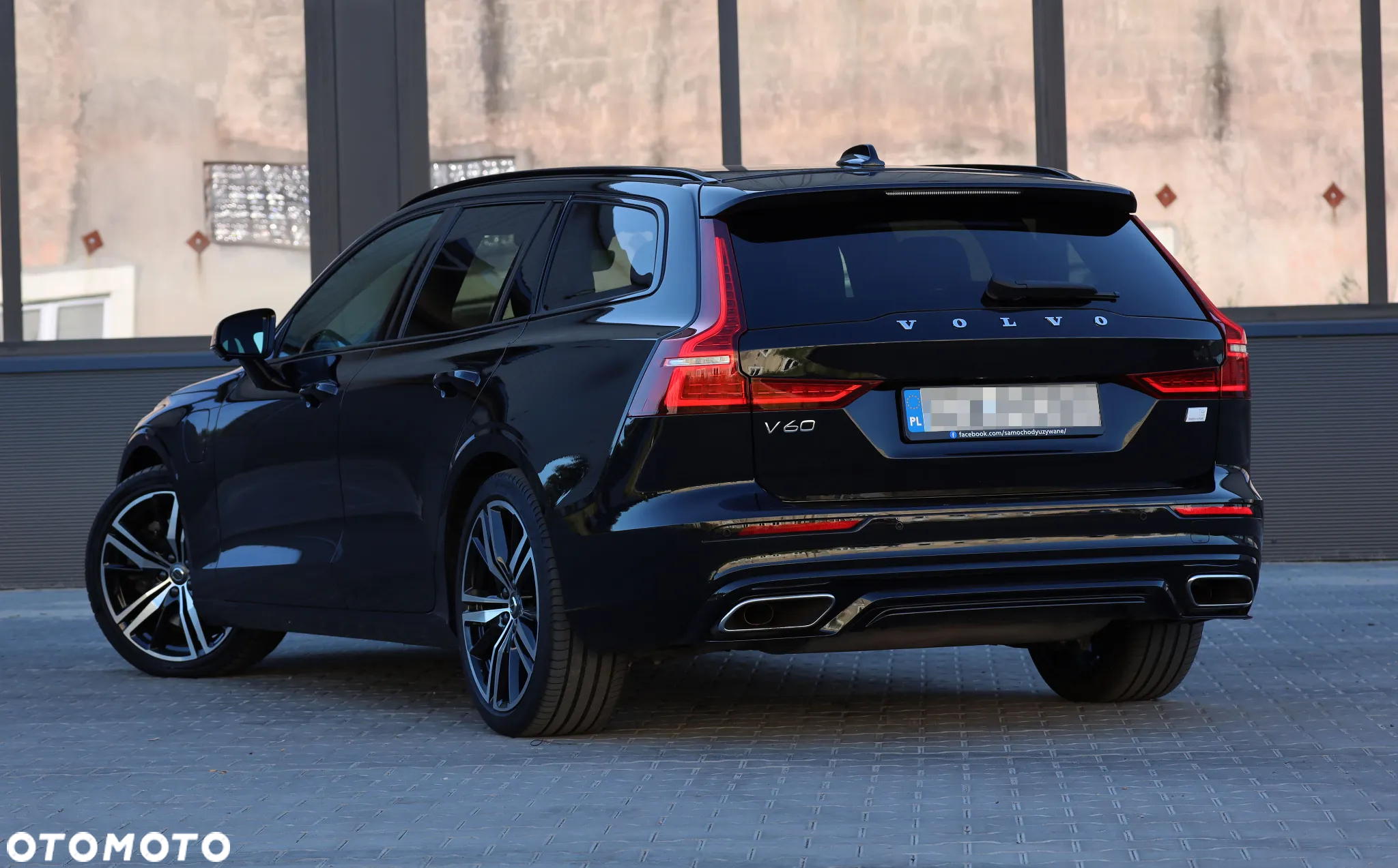 Volvo V60 T6 AWD Recharge Geartronic RDesign - 6