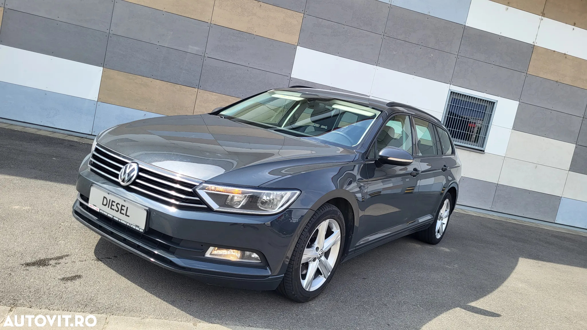 Volkswagen Passat Variant 2.0 TDI (BlueMotion Technology) Comfortline - 11