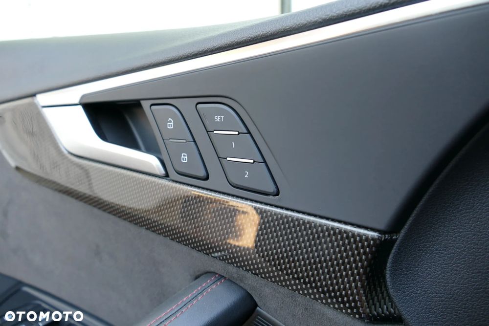 Audi S4 Limousine - 25