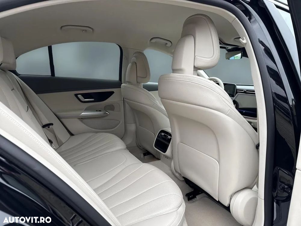 Mercedes-Benz E - 16