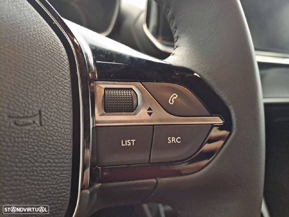 Peugeot 2008 1.2 Style - 16