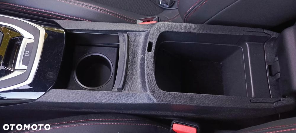 Peugeot 308 PureTech 263 Stop & Start GTi by Sport - 34