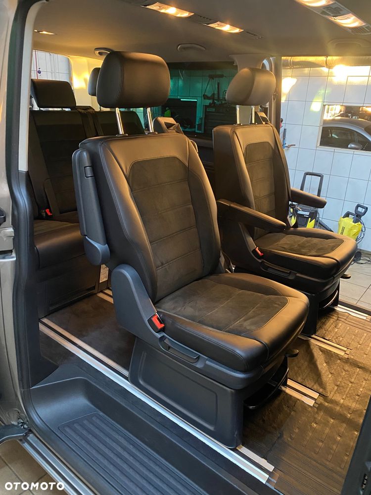 Volkswagen Multivan - 16