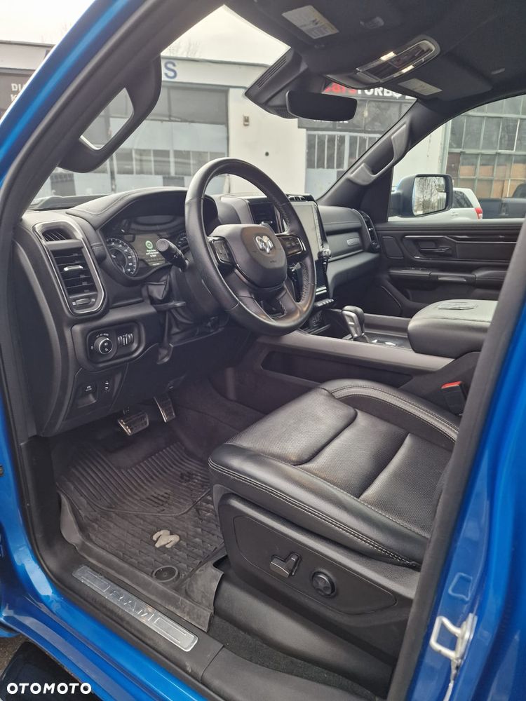 RAM 1500 5.7 Crew Cab Laramie - 17