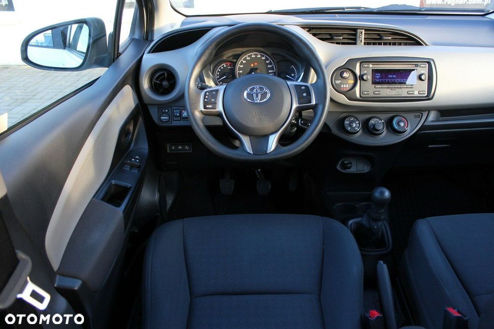 Toyota Yaris - 11
