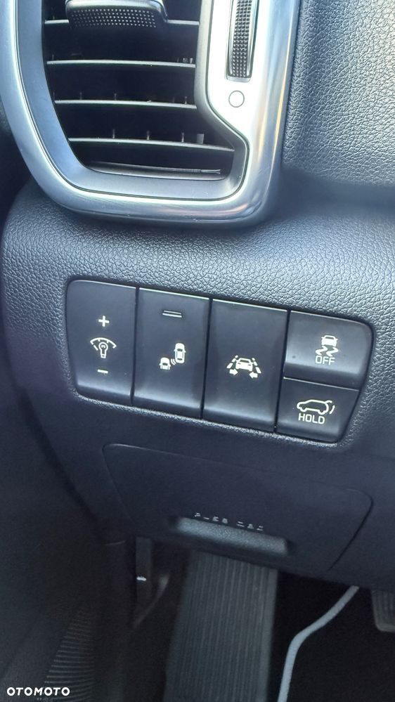 Kia Sportage 2.0 CRDI Business Line 4WD - 24