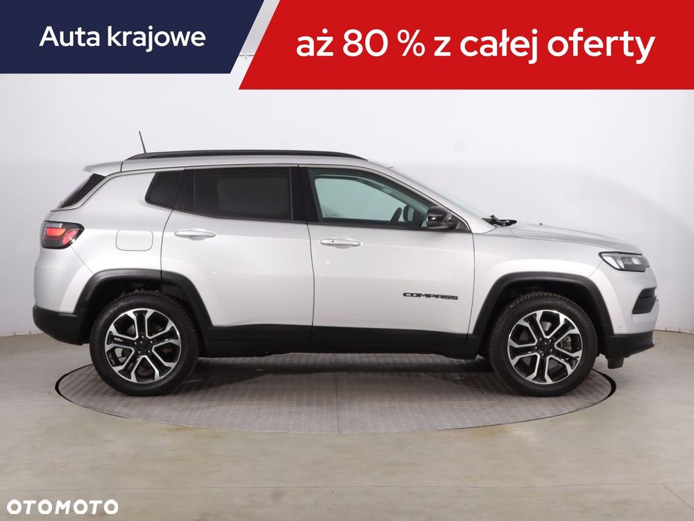 Jeep Compass - 8