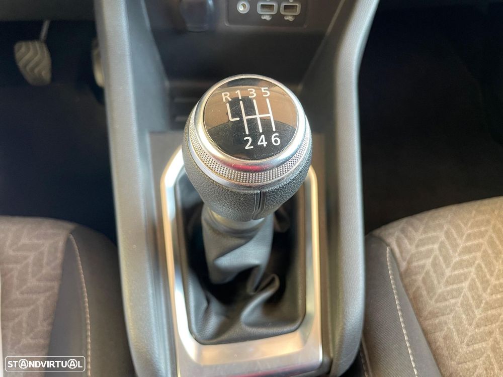 Renault Clio 1.0 TCe Evolution - 23