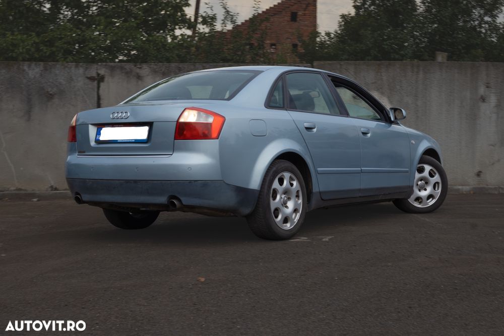 Audi A4 Limuzina - 8