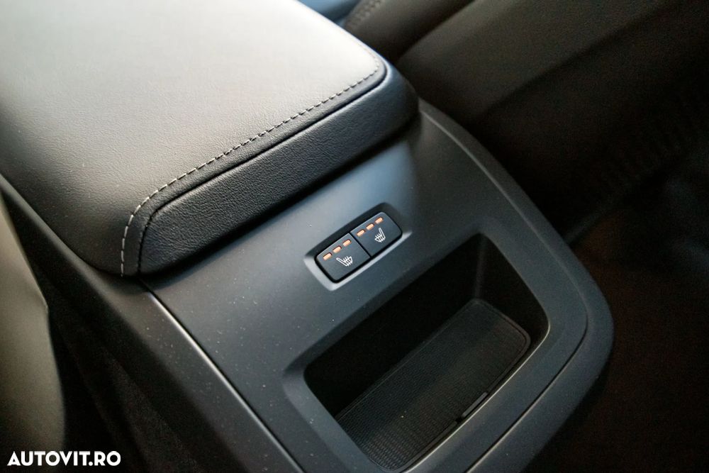 Volvo XC 60 Recharge T8 AWD AT Ultimate Bright - 38
