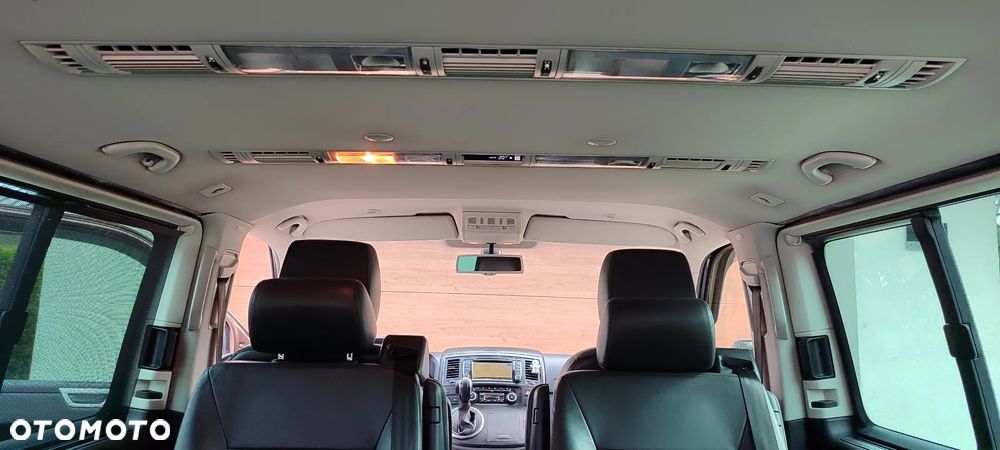 Volkswagen Multivan - 15