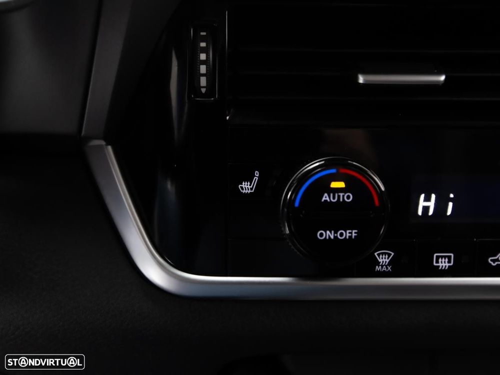 Nissan Qashqai 1.3 DIG-T N-Connecta Xtronic - 22