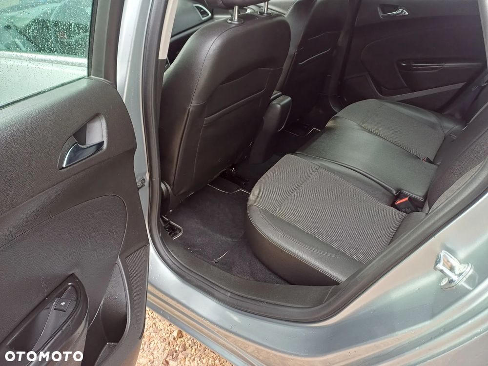 Opel Astra 1.4 Turbo Cosmo - 19