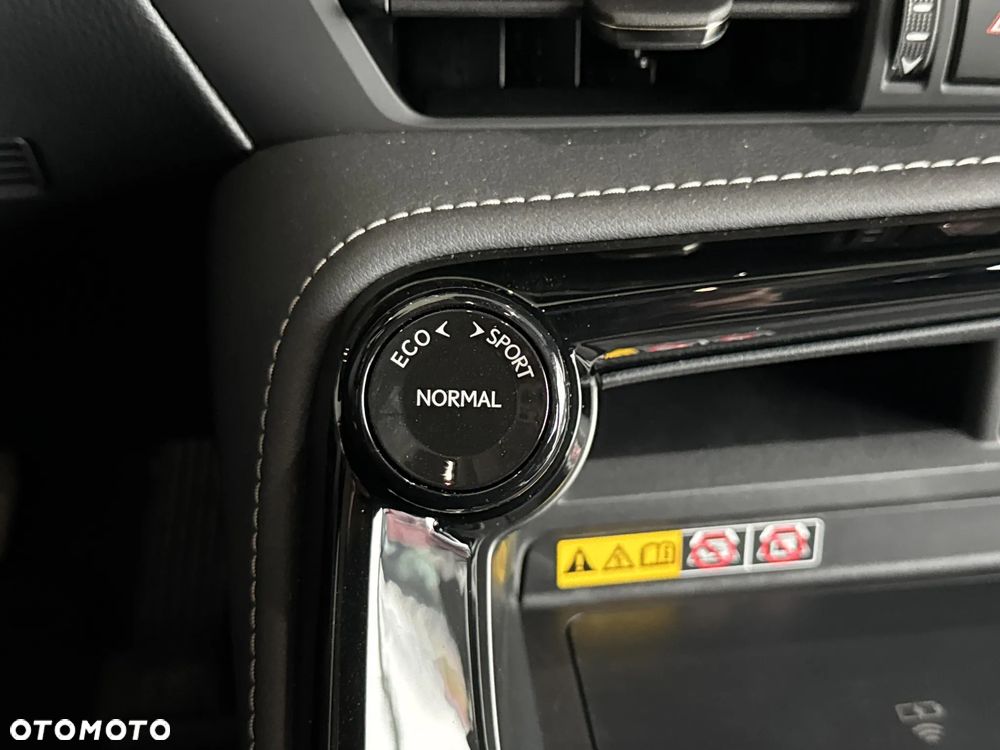 Lexus NX 350h Elegance 2WD - 30