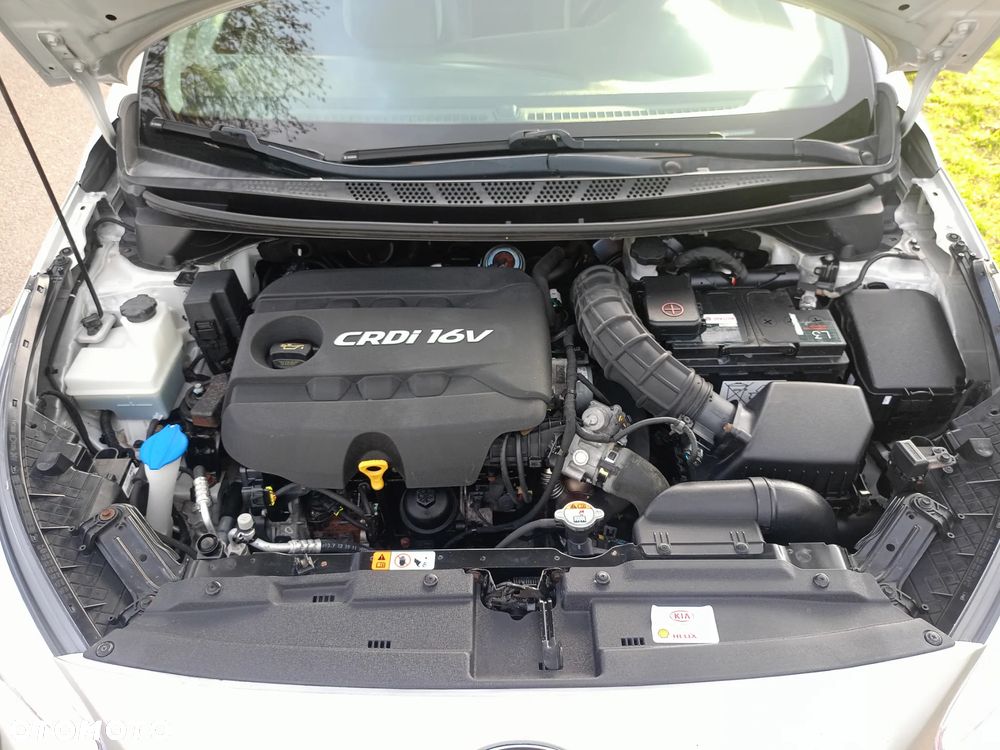 Kia Ceed 1.6 CRDi 128 ISG Platinum Edition - 9