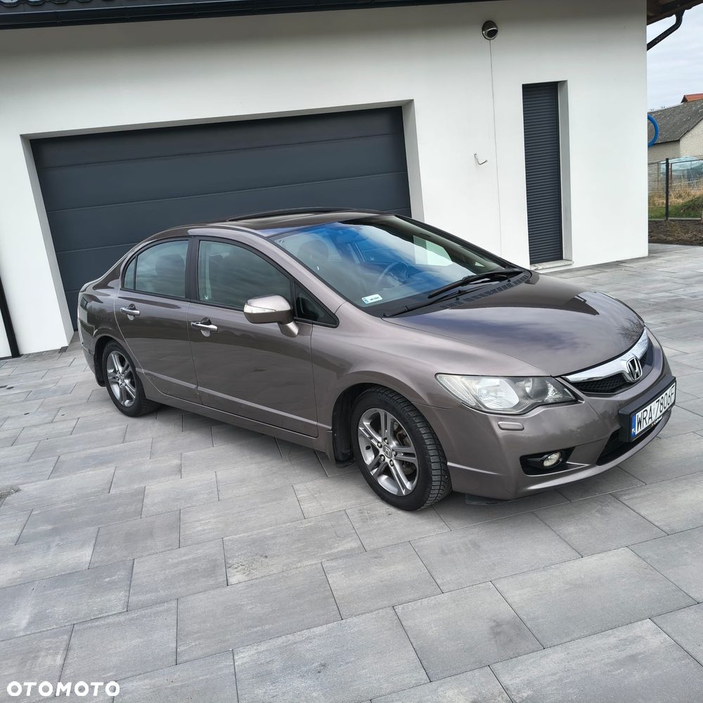 Honda Civic 1.8 Executive - 9