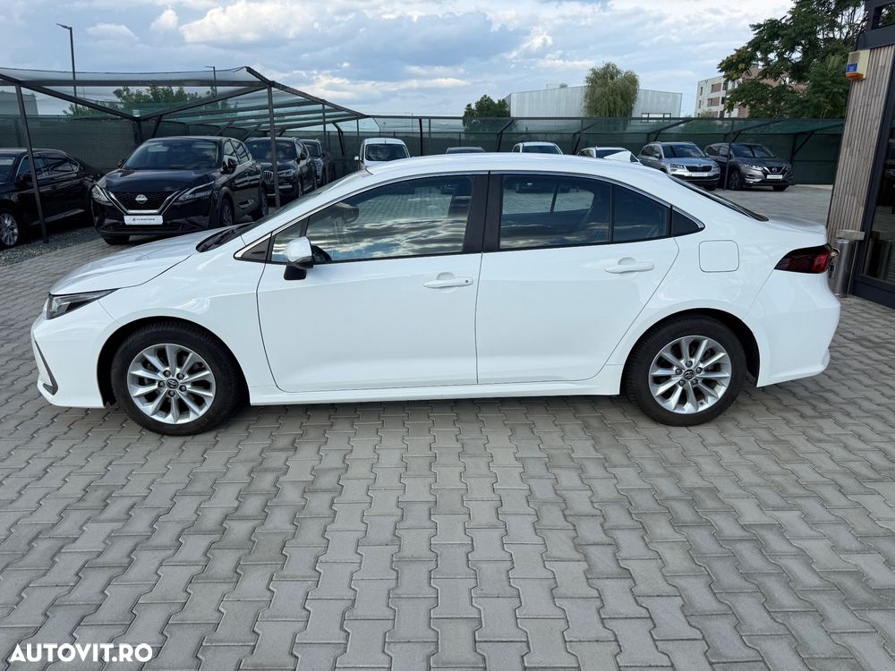 Toyota Corolla 1.8 Business Edition - 10