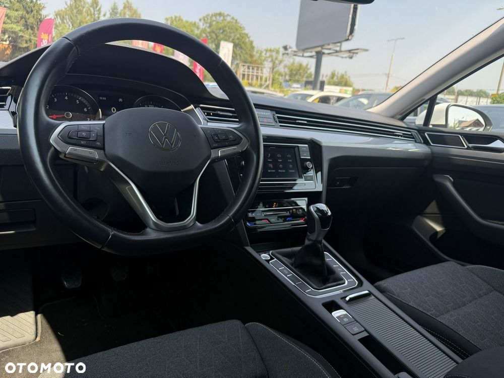 Volkswagen Passat 1.5 TSI EVO Business - 14