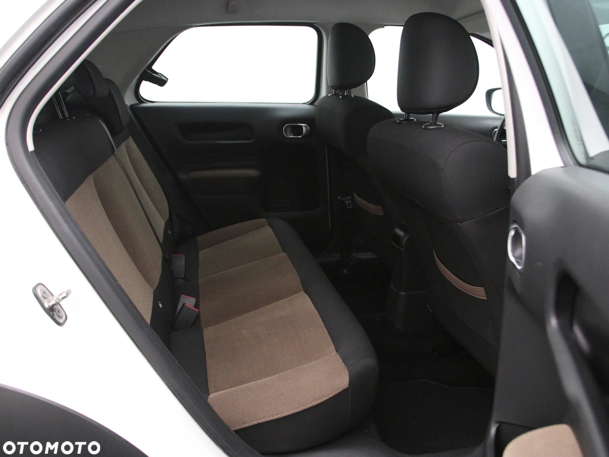 Citroën C4 Cactus - 15