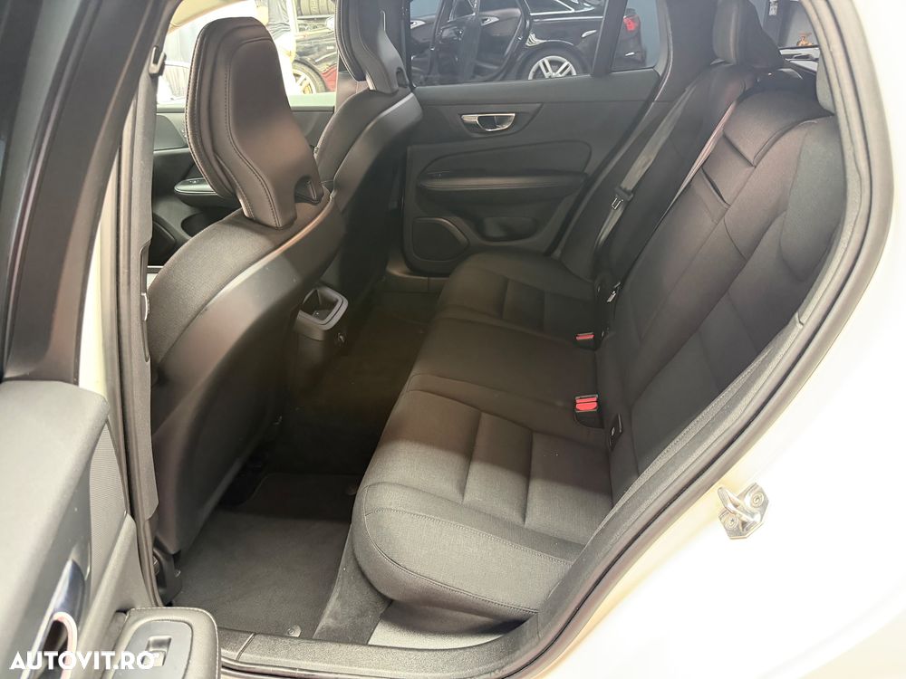 Volvo V60 D3 Geartronic - 12
