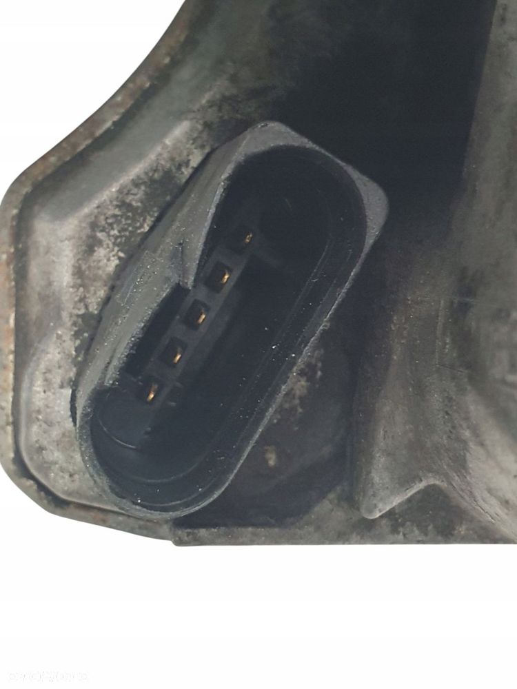 PRZEPUSTNICA VW Passat B6 Golf VI Audi A3 8P 2.0 TDI 03G128063L - 7