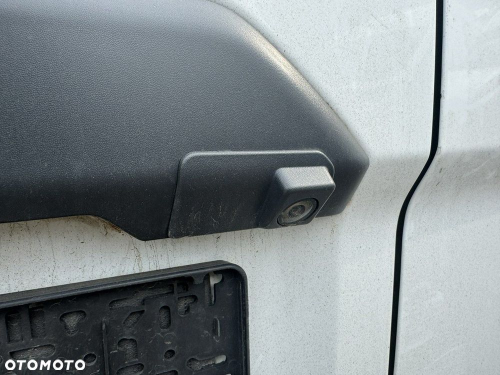 Ford Transit Custom - 11