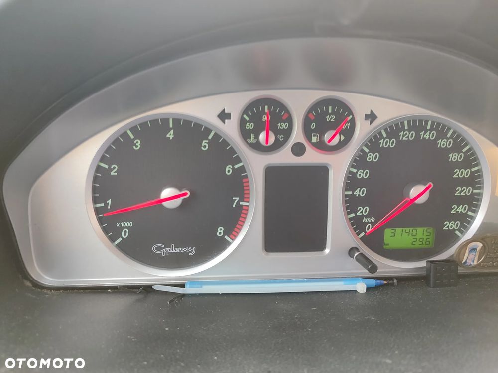 Ford Galaxy 2.0 - 11