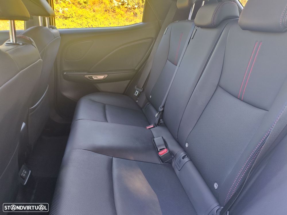 Lexus LBX Elegant - 19