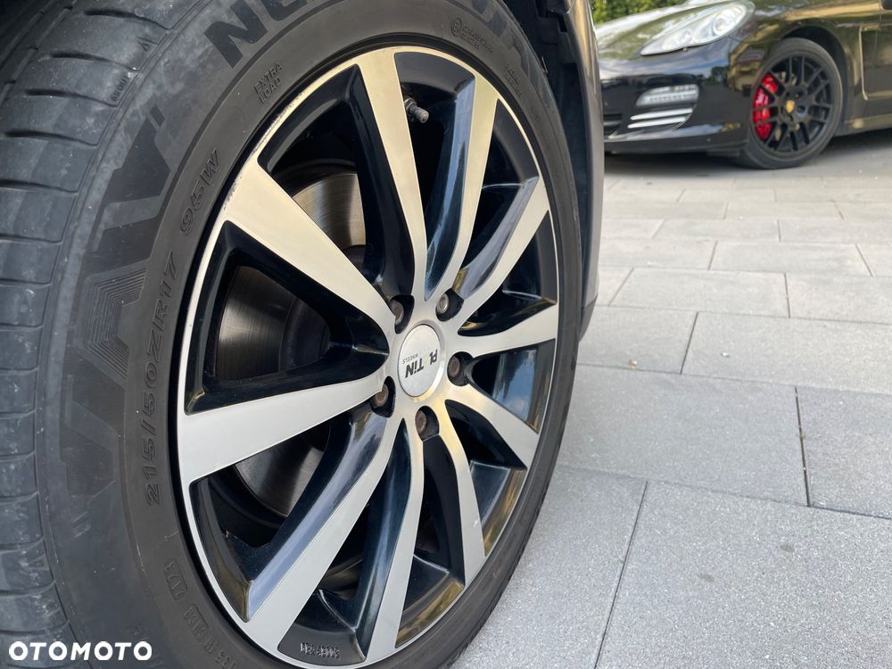Ford Grand C-MAX - 22