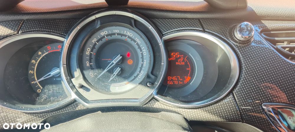 Citroën DS3 1.6 HDi SportChic - 12
