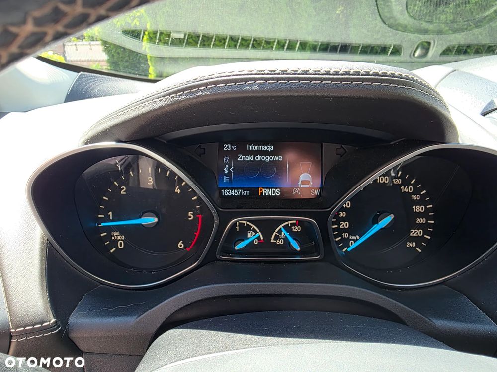 Ford Kuga 2.0 TDCi 4x4 Vignale - 22