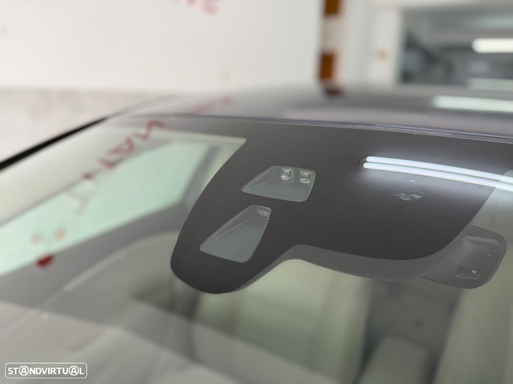 Volvo V40 2.0 D2 Momentum Geartronic - 6