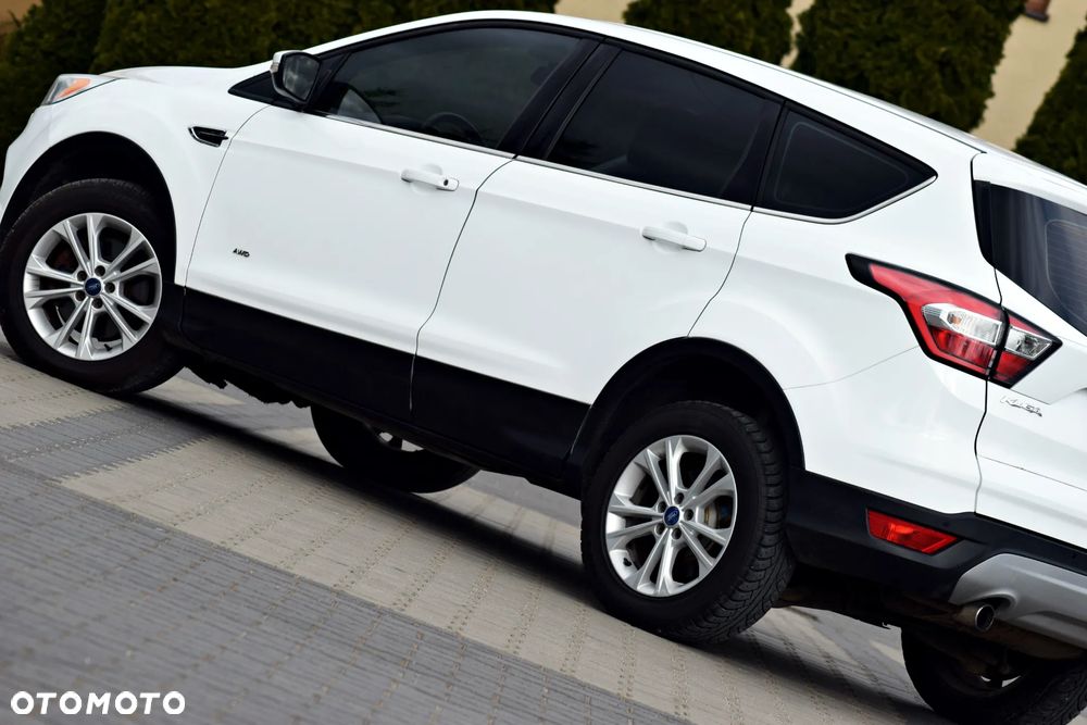Ford Kuga 1.5 EcoBoost 4x4 Titanium - 18