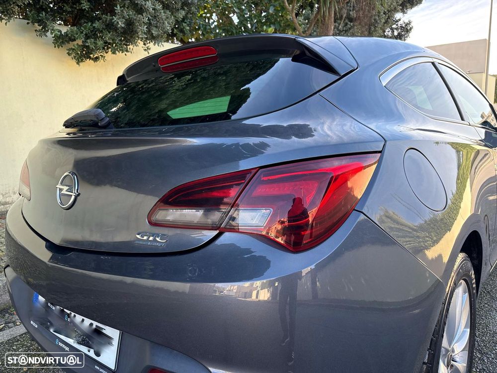 Opel Astra GTC - 26