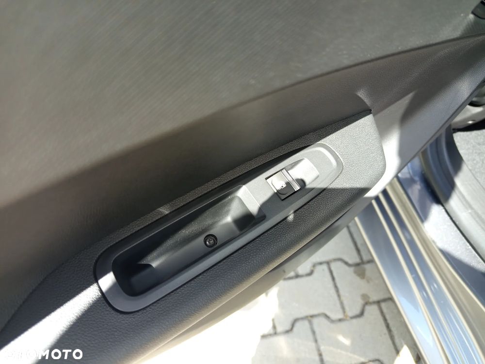 Renault Clio - 16