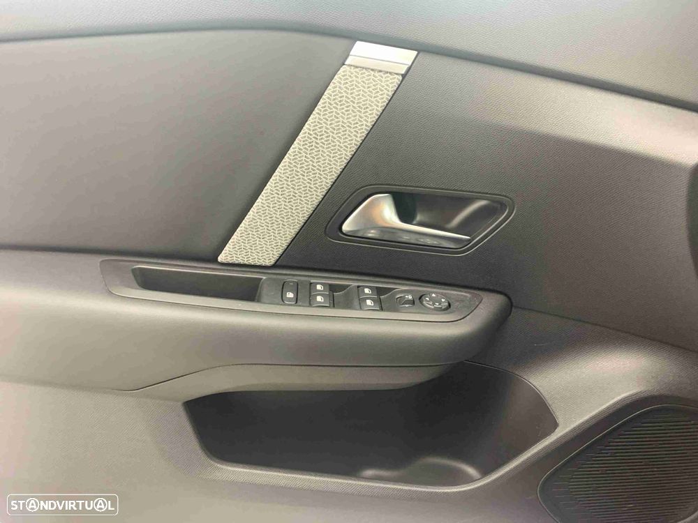 Citroën C4 X 1.2 PureTech Plus EAT8 - 10