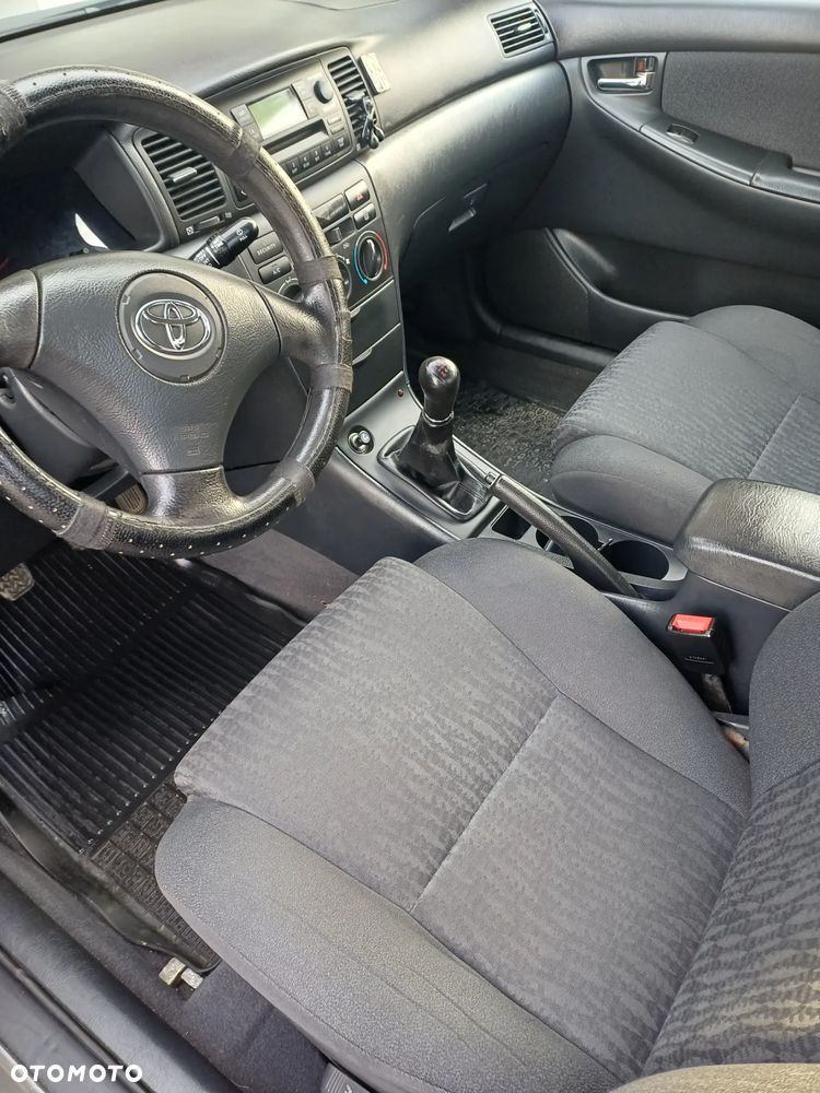 Toyota Corolla 1.6 VVT-i Base - 9