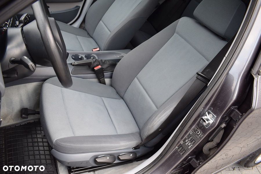 BMW Seria 1 116i - 8