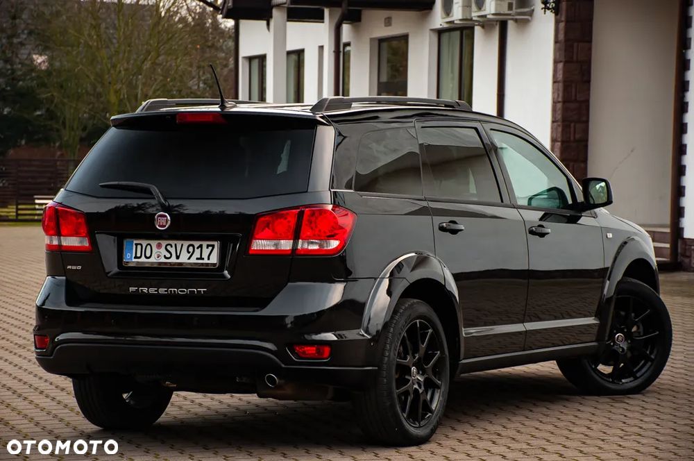 Fiat Freemont 2.0 Multijet 16V DPF Automatik Allrad Black Code - 4