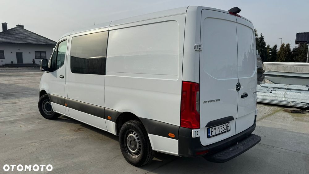 Mercedes-Benz Sprinter Standard PRO 907.233 - 4