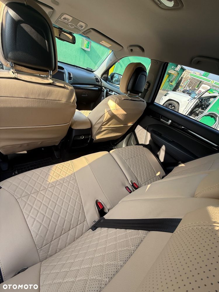 Kia Sorento - 10