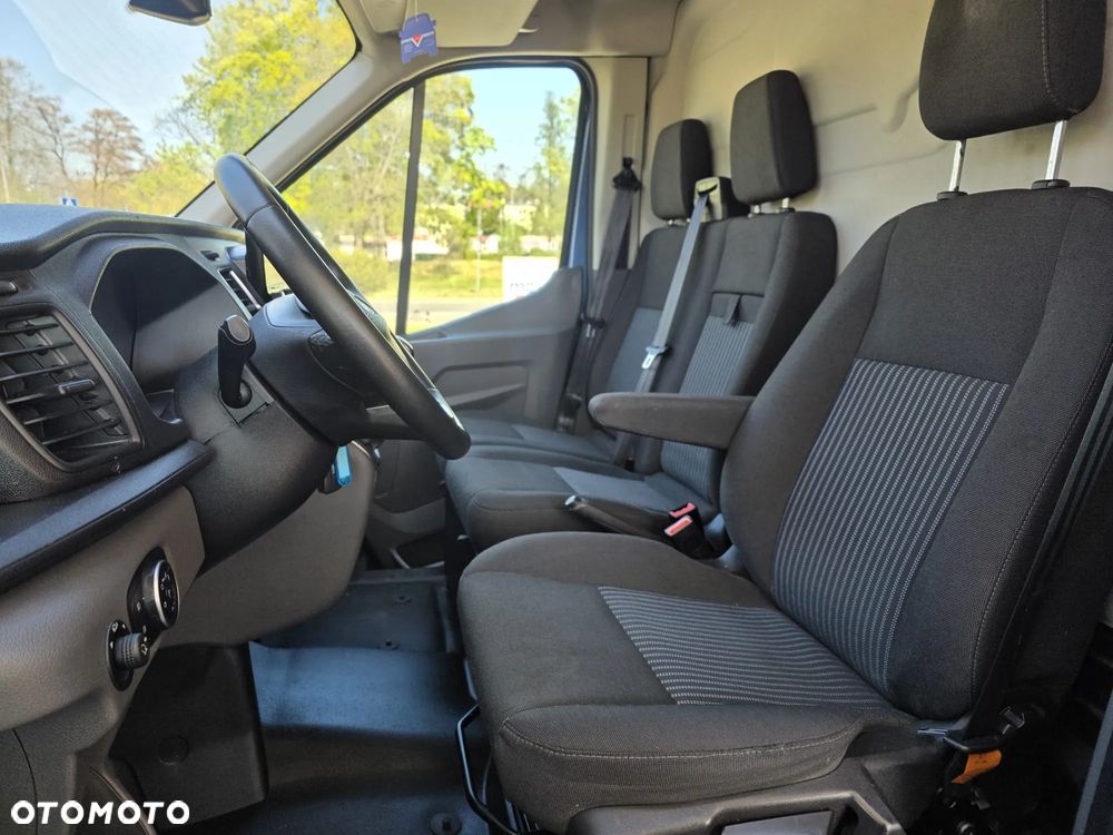 Ford Transit - 20