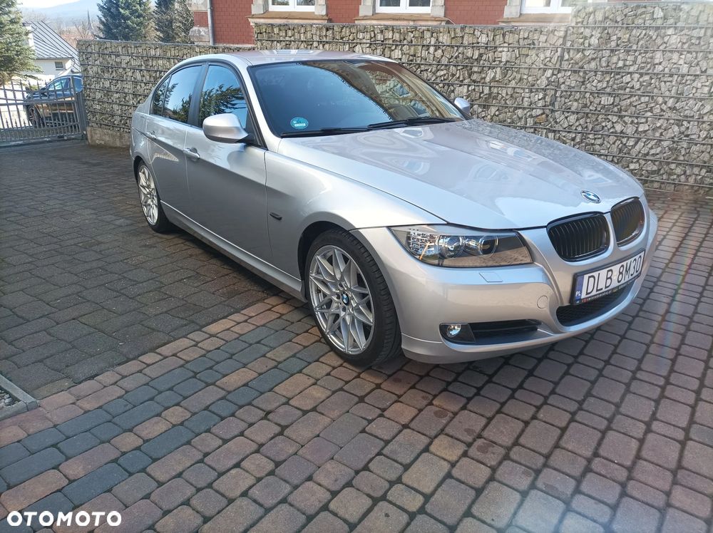 BMW Seria 3 320d DPF Efficient Dynamics Edition - 3