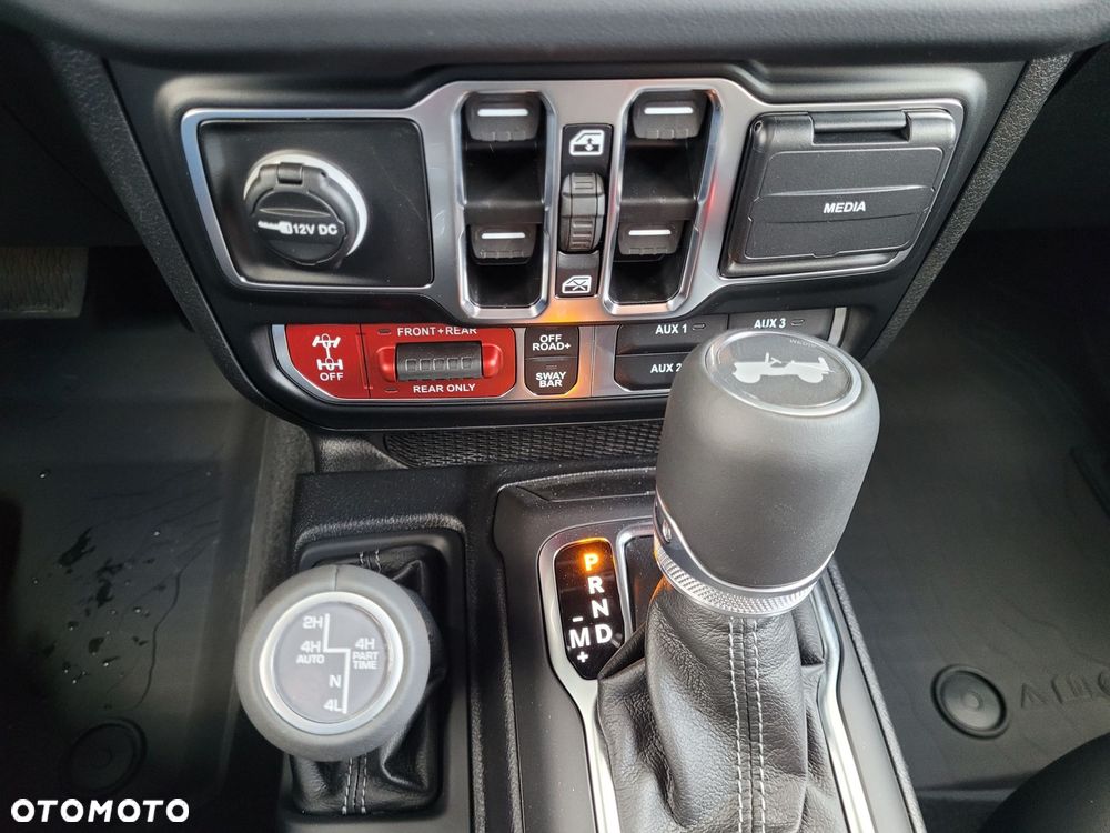 Jeep Wrangler - 16