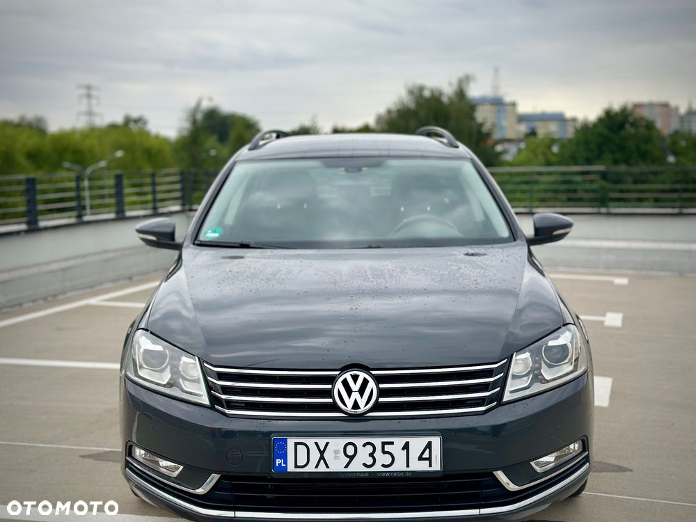 Volkswagen Passat 1.6 TDI DPF BlueMot Highline - 22